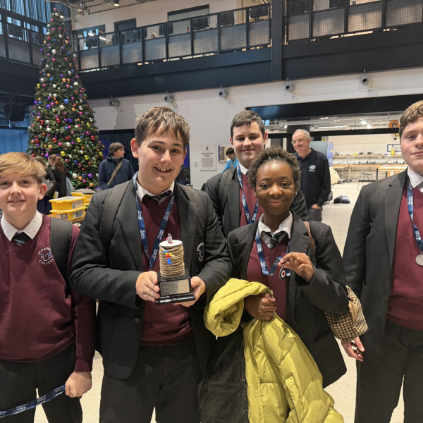 593302020_870261512202487_4602394106435665304_n