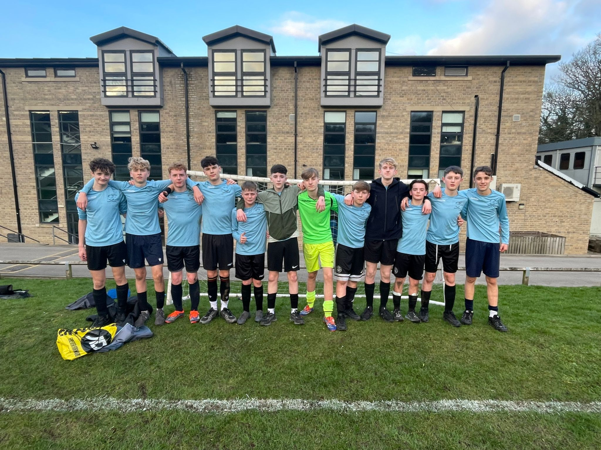 Y9 b football march 26